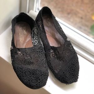 Pre-loved black lace Toms